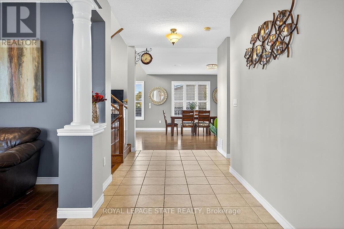 3 Sasha Court, Hamilton, Ontario  L8E 0A3 - Photo 4 - X12485731