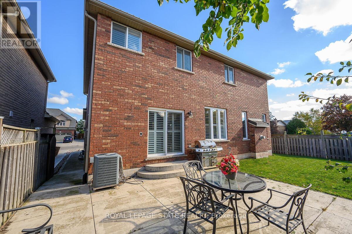 3 Sasha Court, Hamilton, Ontario  L8E 0A3 - Photo 45 - X12485731