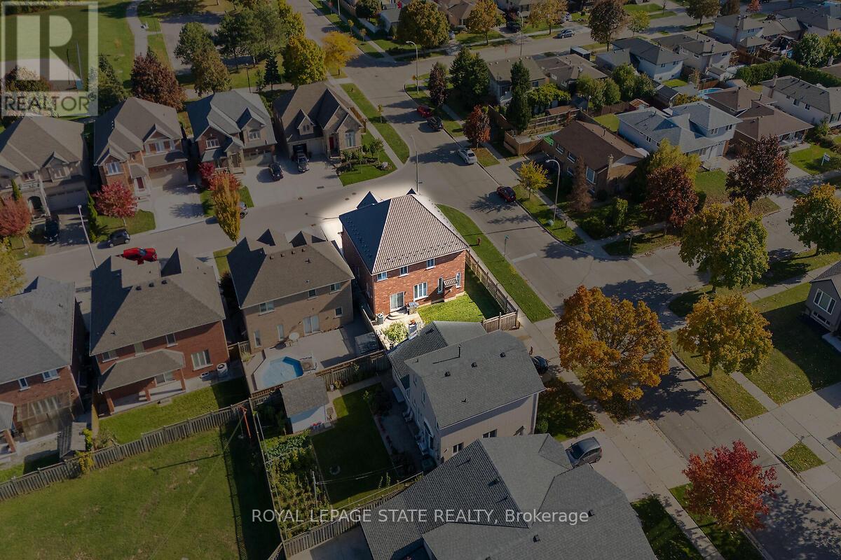 3 Sasha Court, Hamilton, Ontario  L8E 0A3 - Photo 50 - X12485731