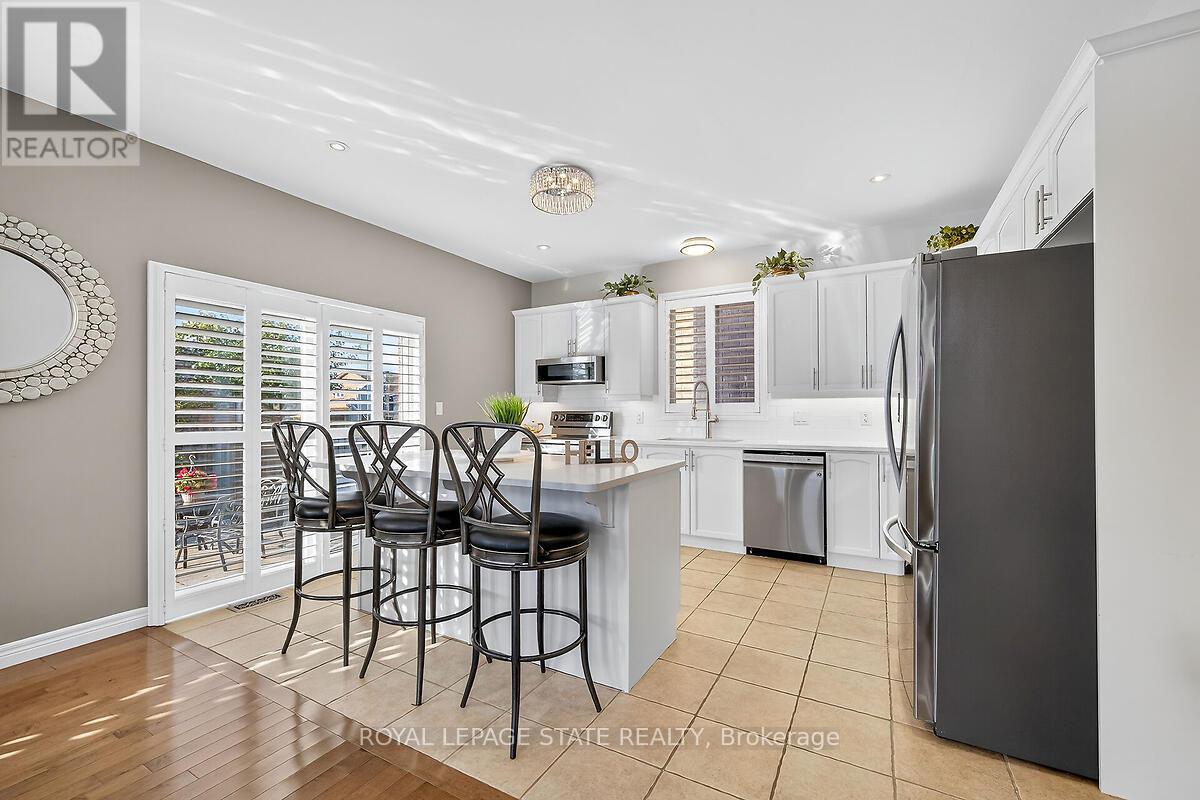 3 Sasha Court, Hamilton, Ontario  L8E 0A3 - Photo 7 - X12485731