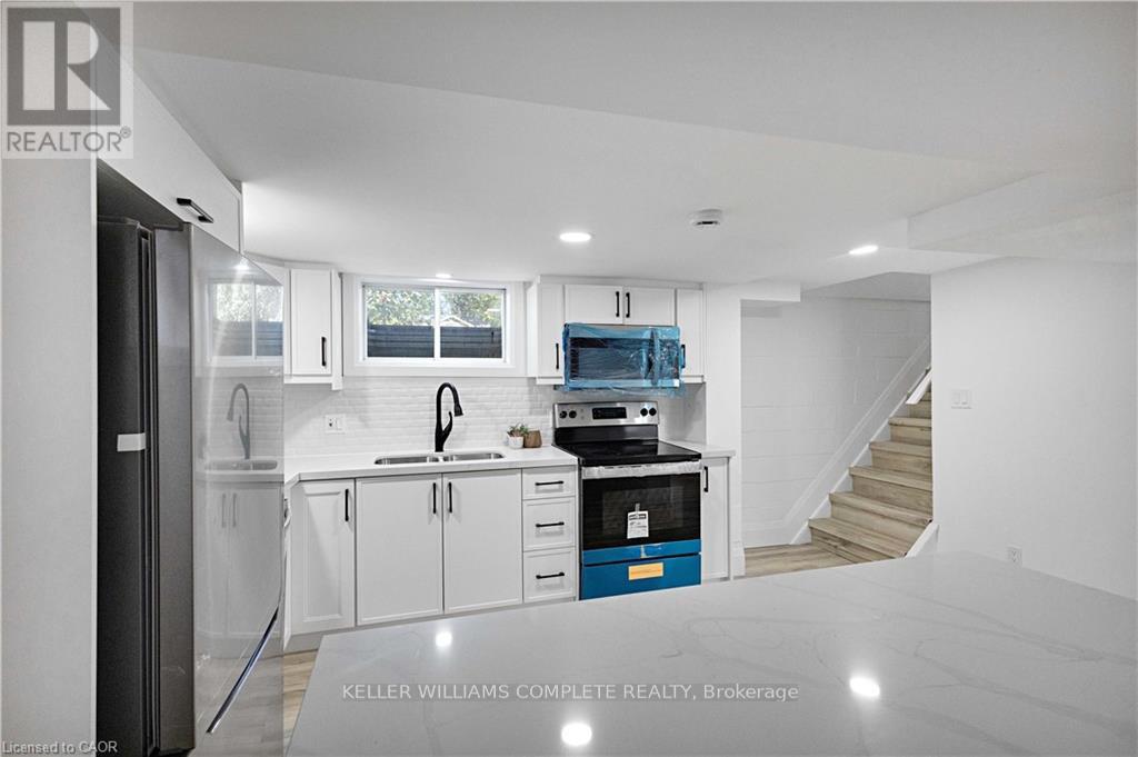 7 Swan Drive, St. Catharines, Ontario  L2T 2C2 - Photo 24 - X12485735