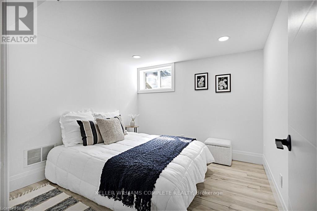 7 Swan Drive, St. Catharines, Ontario  L2T 2C2 - Photo 33 - X12485735