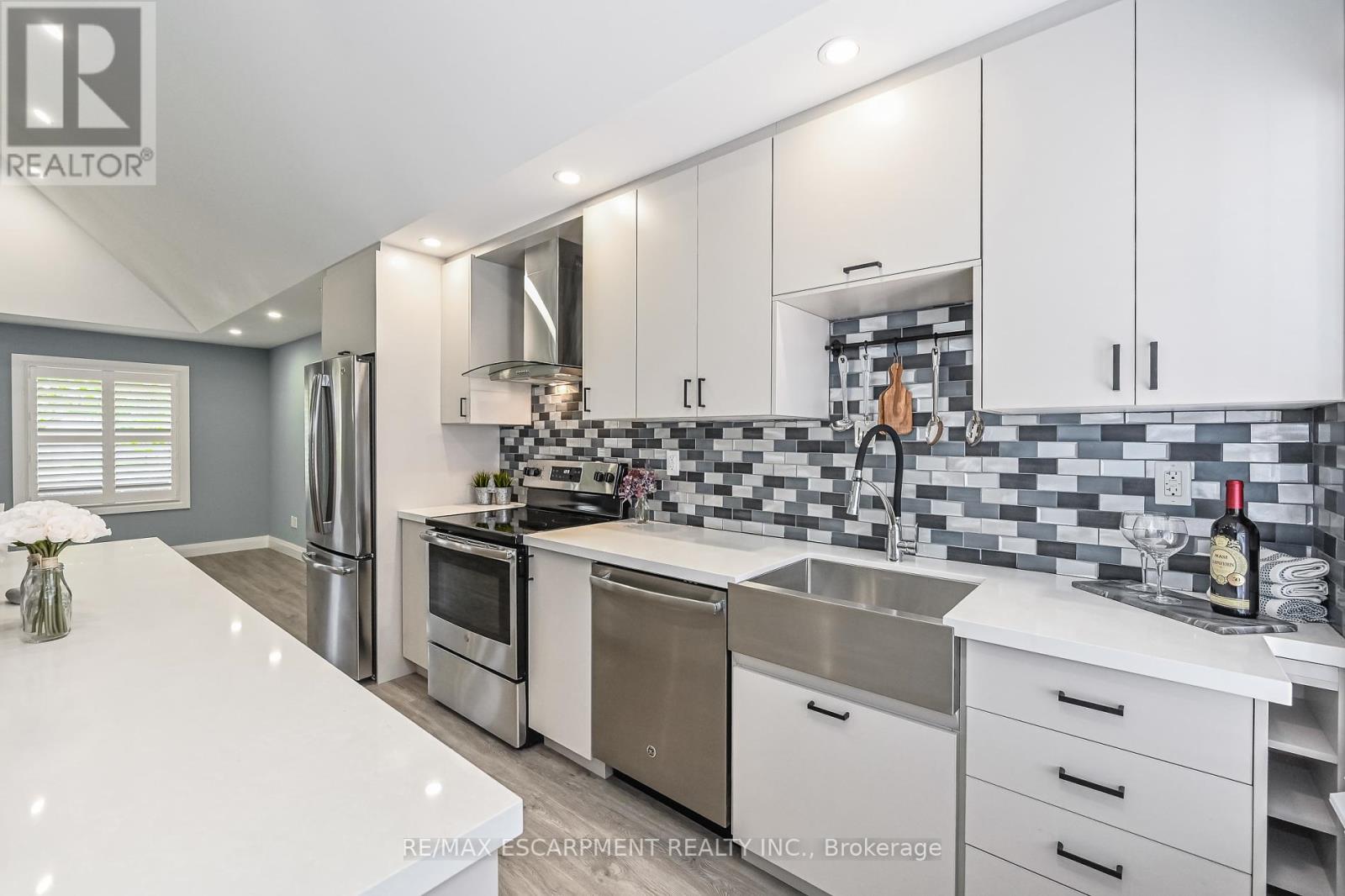 95 Houghton Avenue N, Hamilton, Ontario  L8H 4L5 - Photo 14 - X12485745