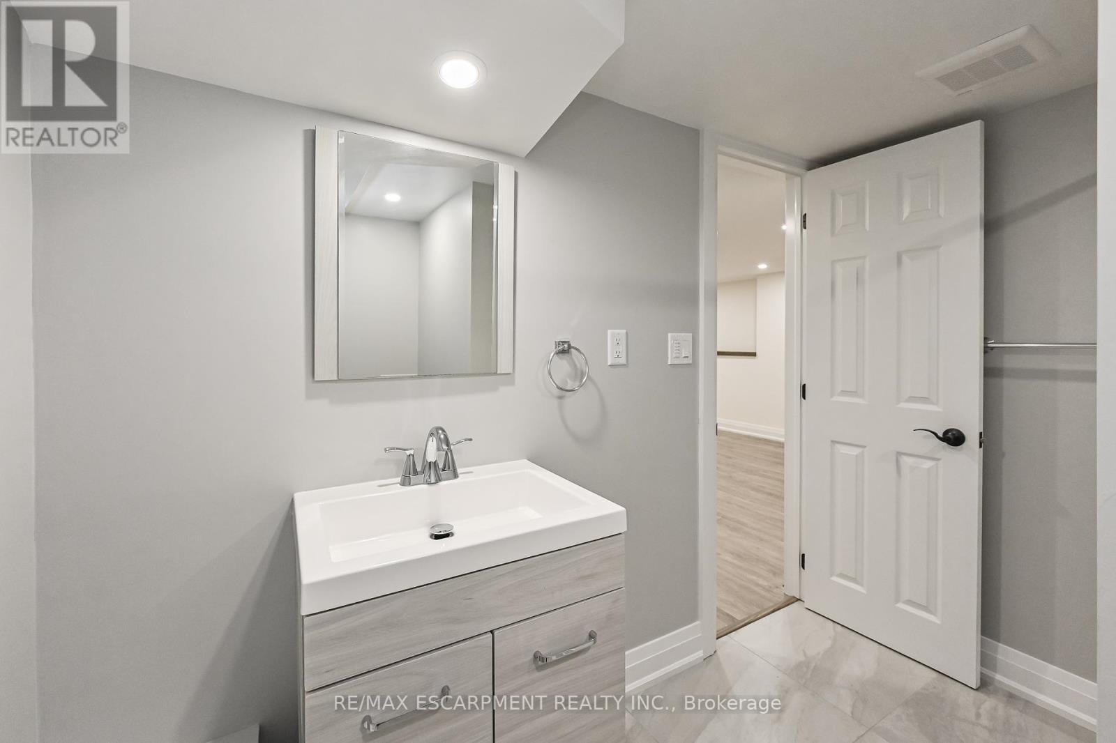 95 Houghton Avenue N, Hamilton, Ontario  L8H 4L5 - Photo 36 - X12485745