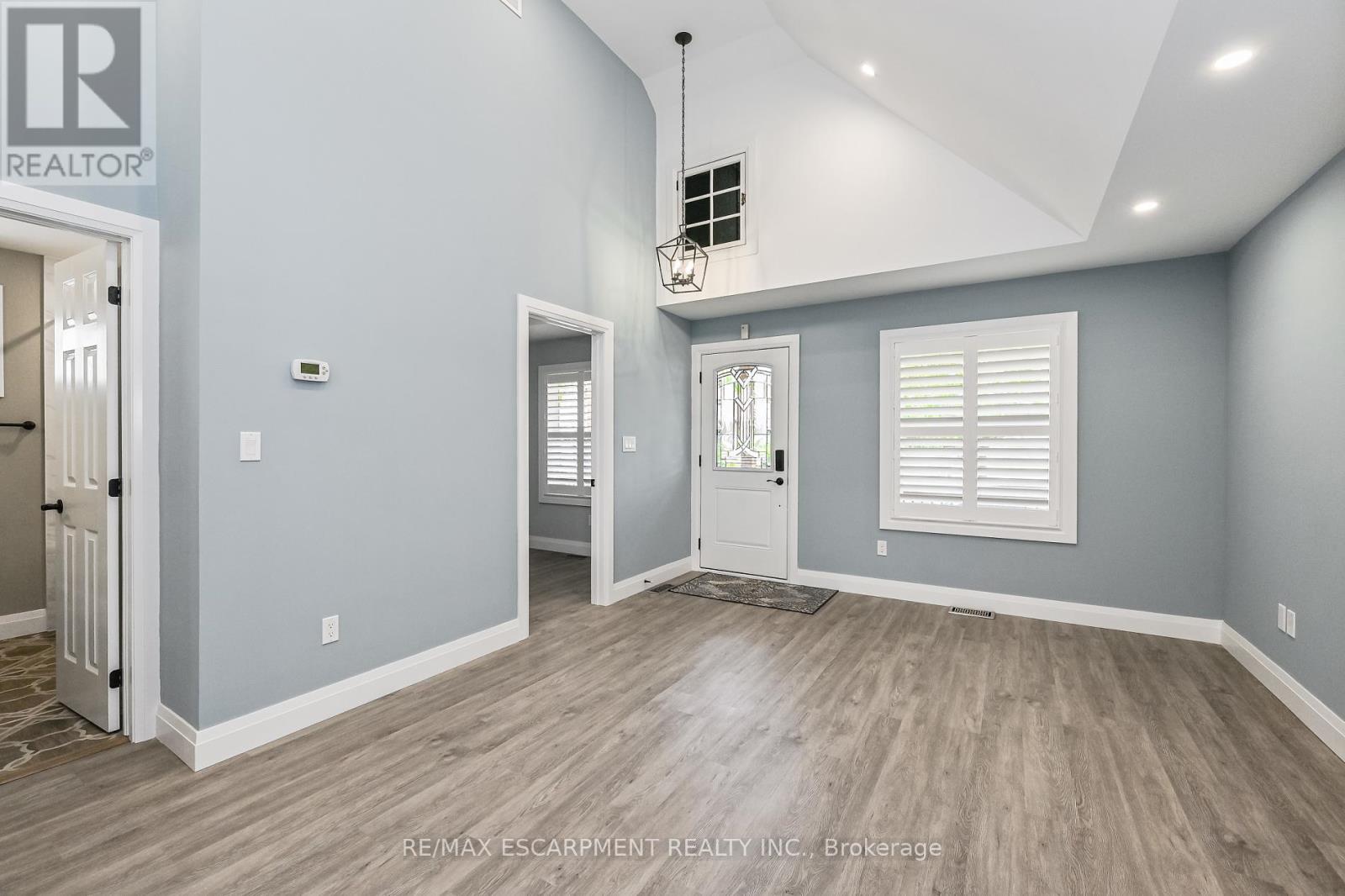 95 Houghton Avenue N, Hamilton, Ontario  L8H 4L5 - Photo 5 - X12485745