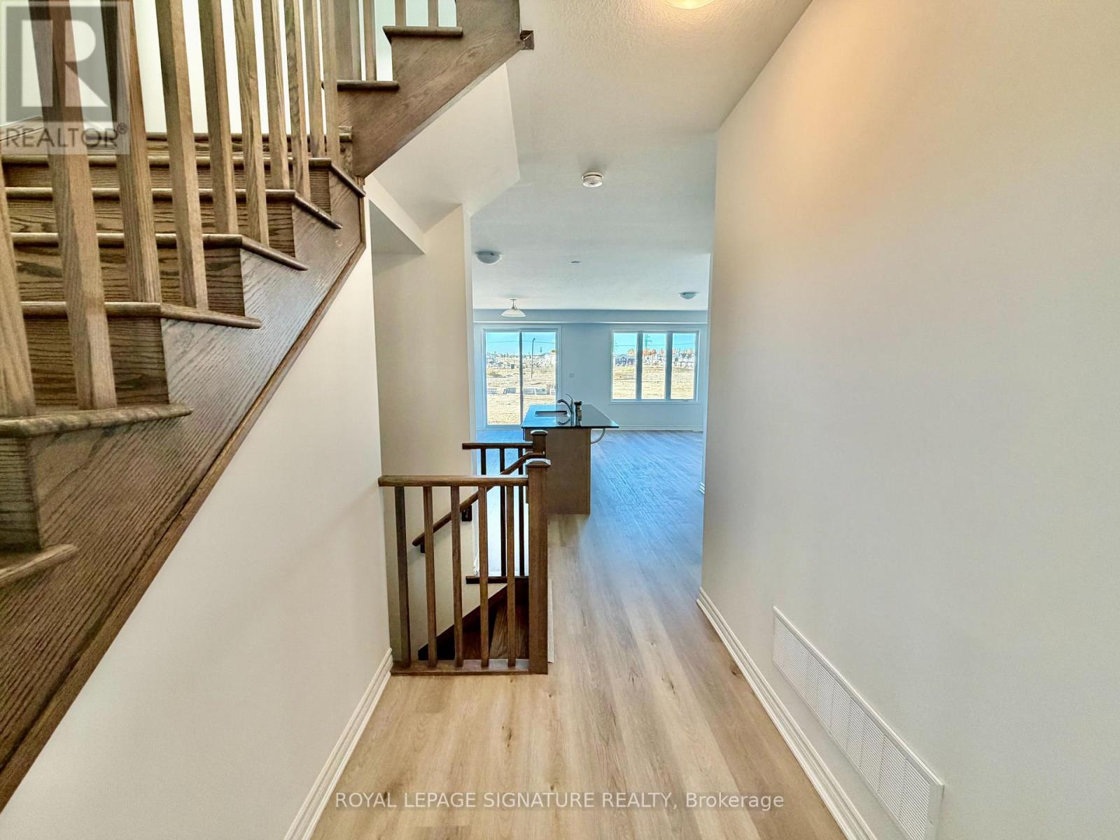 333 Millstone Street, Kitchener, Ontario  N2R 0V4 - Photo 3 - X12485768