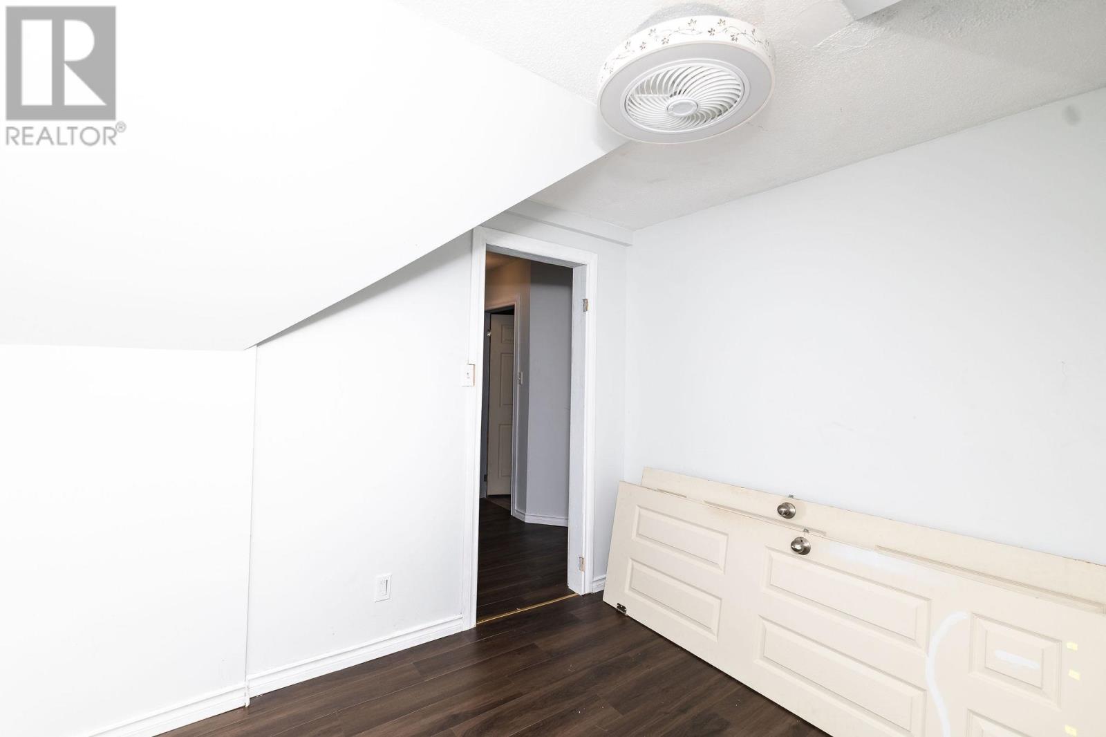 55 Grosvenor Ave, Sault Ste. Marie, Ontario  P6B 2L8 - Photo 17 - SM252353