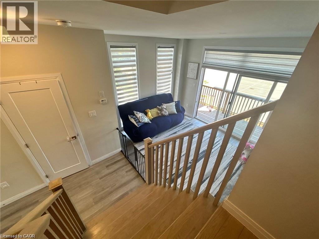 270 Melvin Avenue Avenue Unit# 16, Hamilton, Ontario  L8H 2K3 - Photo 4 - 40782626