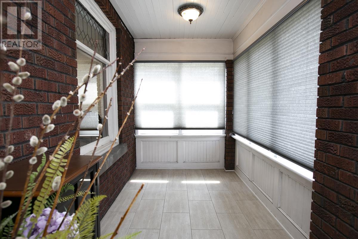 446 Albert St, Sault Ste. Marie, Ontario  P6A 2J8 - Photo 10 - SM253097