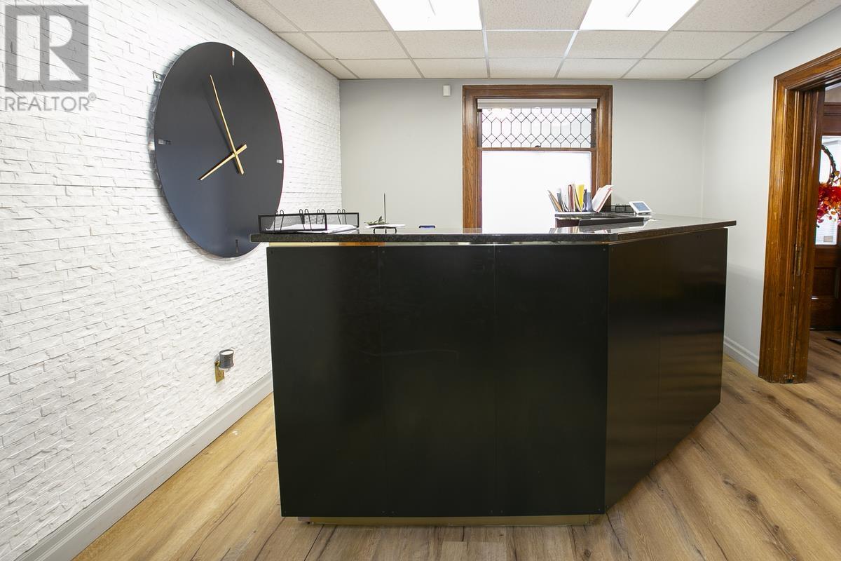 446 Albert St, Sault Ste. Marie, Ontario  P6A 2J8 - Photo 15 - SM253097