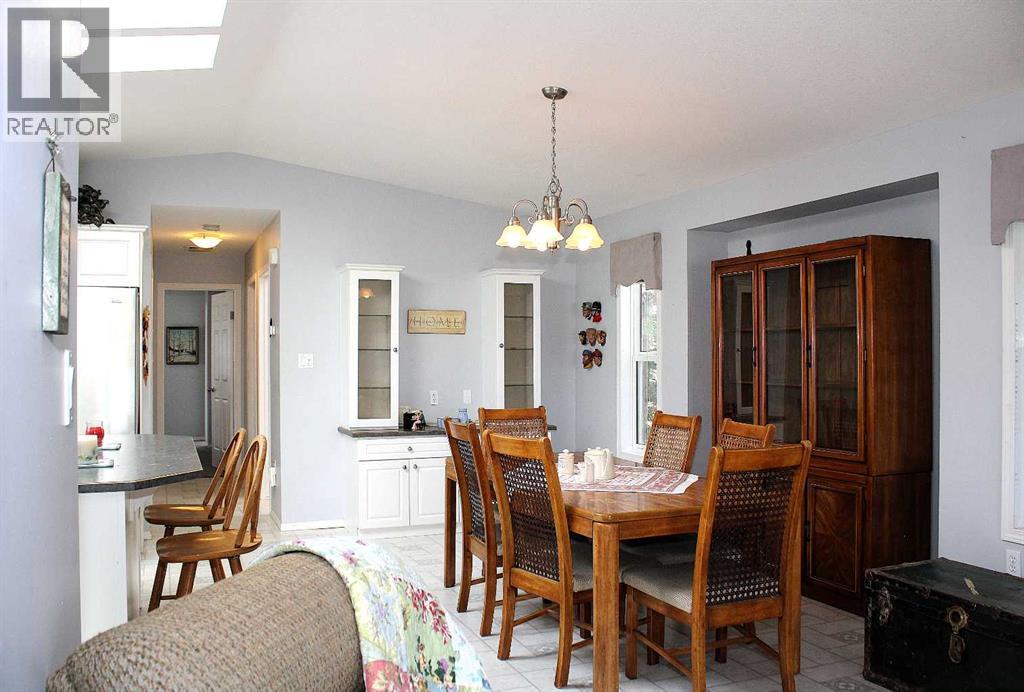 24 Noblefern Way, Sundre, Alberta  T0M 1X0 - Photo 12 - A2259876