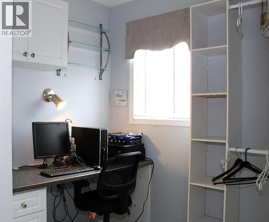 24 Noblefern Way, Sundre, Alberta  T0M 1X0 - Photo 34 - A2259876