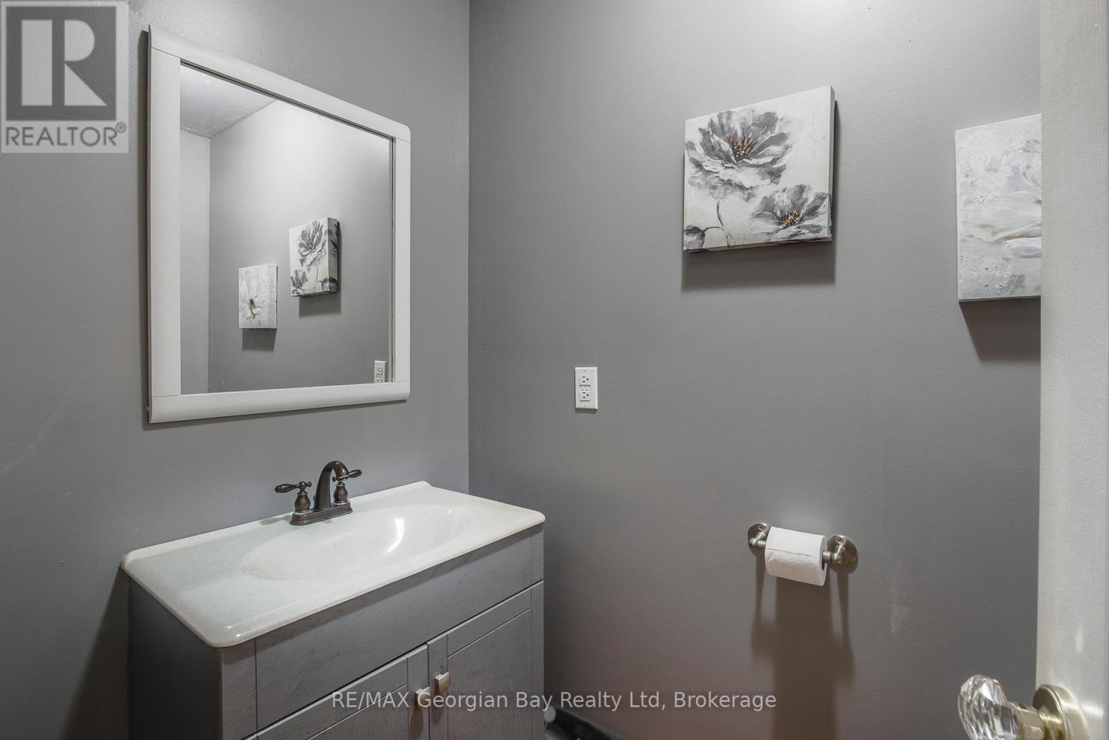 42 Water Street, Penetanguishene, Ontario  L9M 1M9 - Photo 23 - S12485958