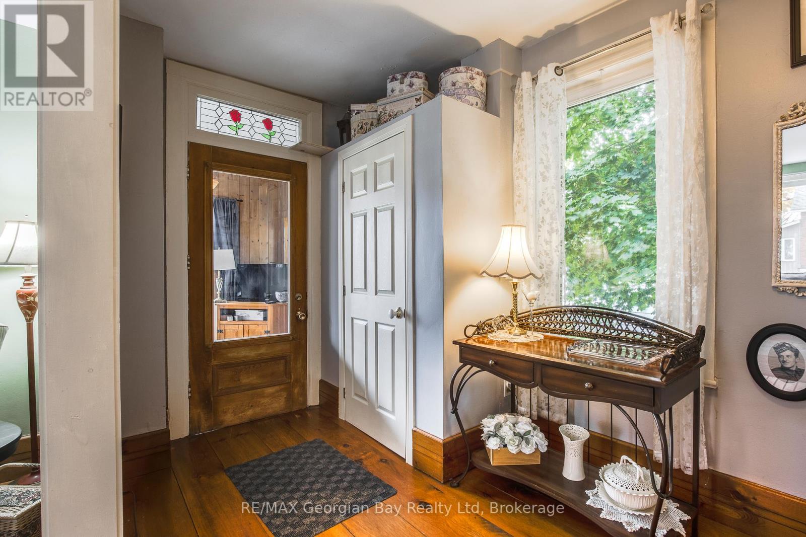 42 Water Street, Penetanguishene, Ontario  L9M 1M9 - Photo 37 - S12485958