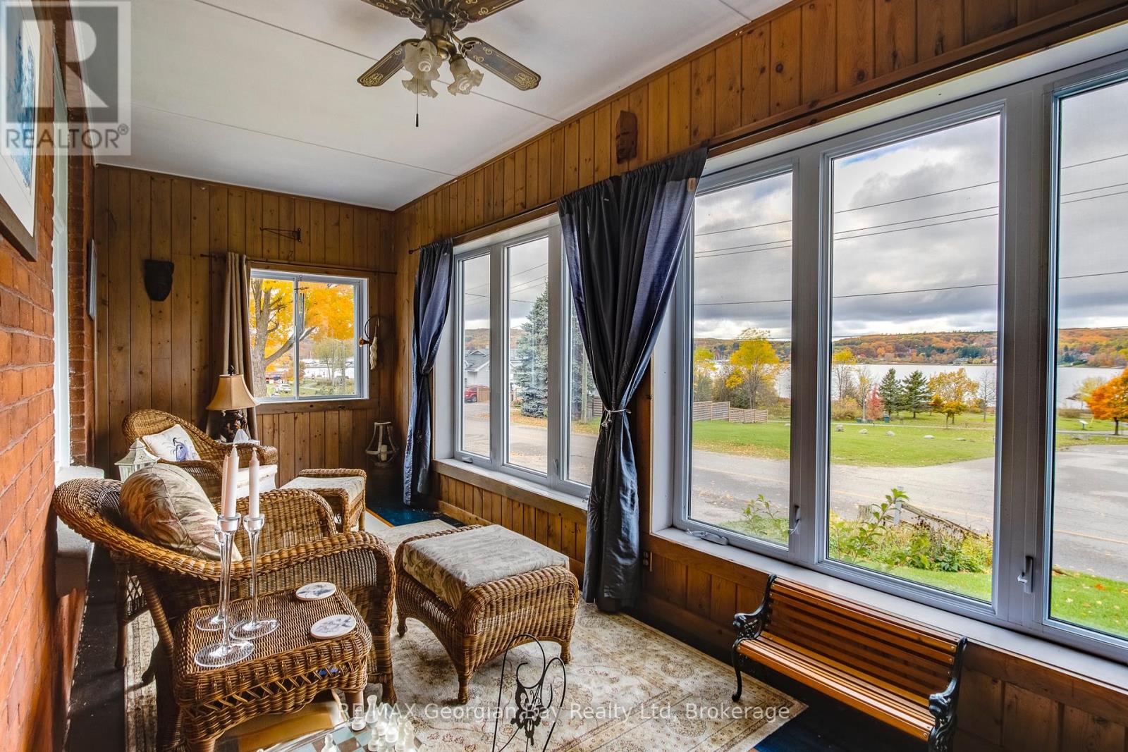 42 Water Street, Penetanguishene, Ontario  L9M 1M9 - Photo 8 - S12485958