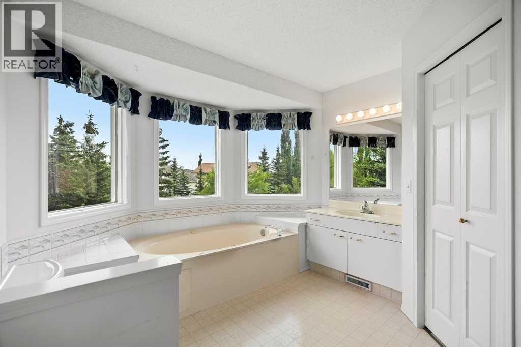 4 Hampshire Circle Nw, Calgary, Alberta  T3A 4Y3 - Photo 26 - A2240460