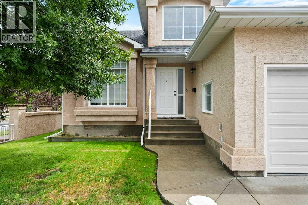 4 Hampshire Circle Nw, Calgary, Alberta  T3A 4Y3 - Photo 4 - A2240460