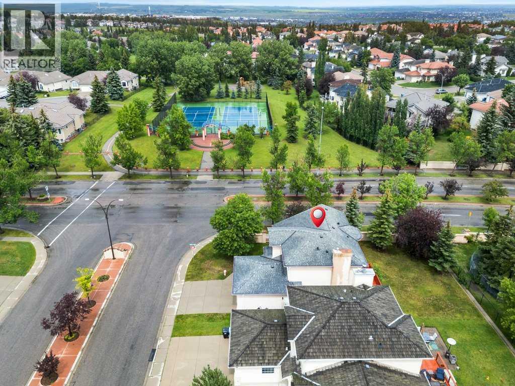 4 Hampshire Circle Nw, Calgary, Alberta  T3A 4Y3 - Photo 3 - A2240460