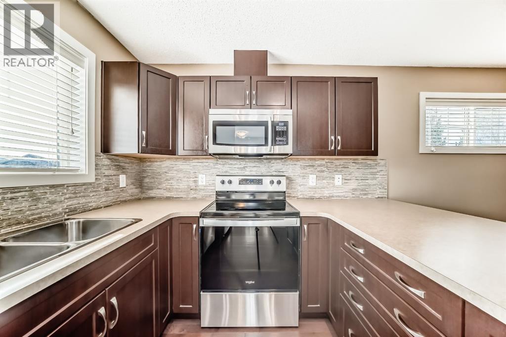 44 Sunset Road, Cochrane, Alberta  T4C 0H4 - Photo 4 - A2244245