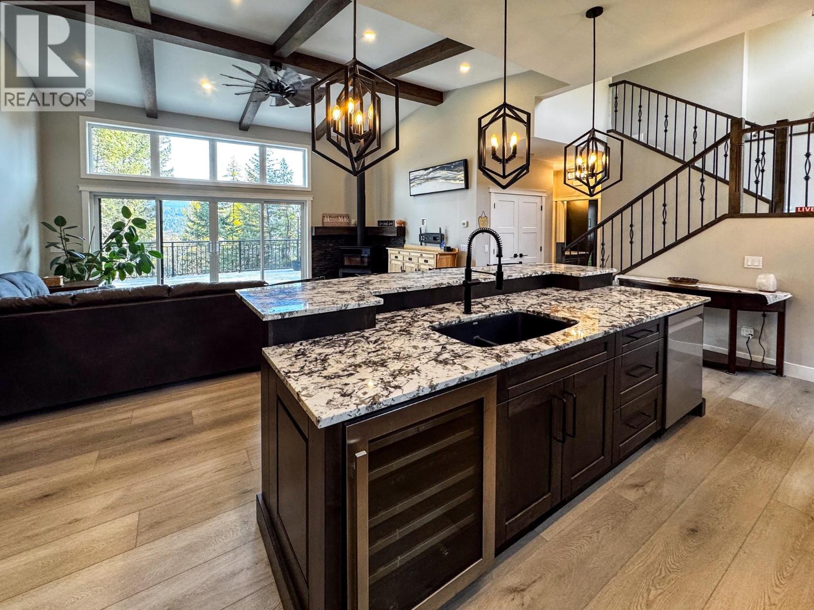 9905 Osprey Landing Drive, Wardner, British Columbia  V0B 2J0 - Photo 10 - 10366794