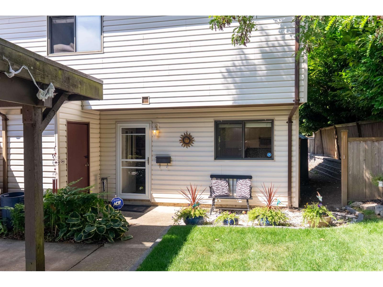 5155 203 Street, Langley, British Columbia  V3A 1V6 - Photo 2 - R3062160