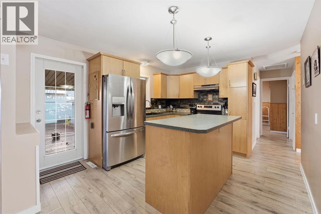 74 Mcrae Street E, Okotoks, Alberta  T1S 1J6 - Photo 15 - A2261407