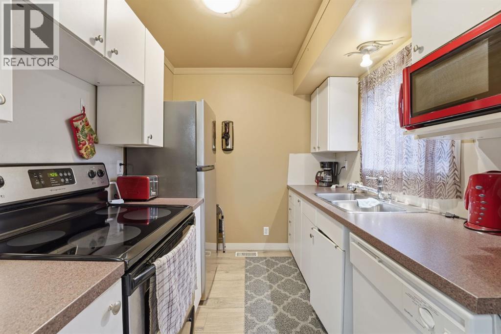 74 Mcrae Street E, Okotoks, Alberta  T1S 1J6 - Photo 38 - A2261407