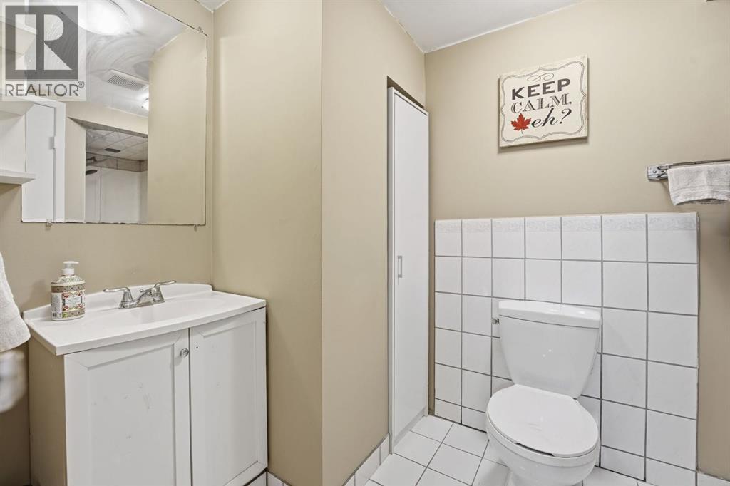 74 Mcrae Street E, Okotoks, Alberta  T1S 1J6 - Photo 30 - A2261407