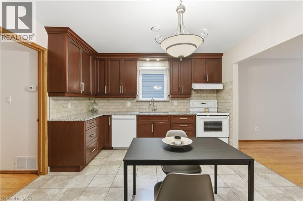 19 Victoria Terrace, Grimsby, Ontario  L3M 2E6 - Photo 18 - 40780370