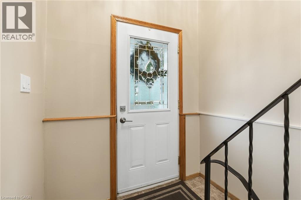 19 Victoria Terrace, Grimsby, Ontario  L3M 2E6 - Photo 9 - 40780370