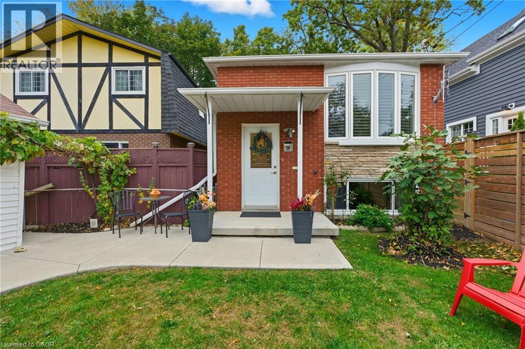 19 Victoria Terrace, Grimsby, Ontario  L3M 2E6 - Photo 6 - 40780370