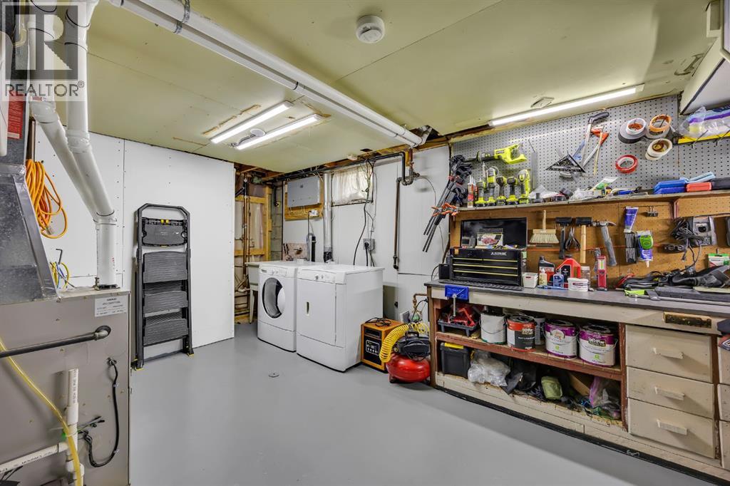 7932 36 Avenue Nw, Calgary, Alberta  T3B 1V7 - Photo 22 - A2264667