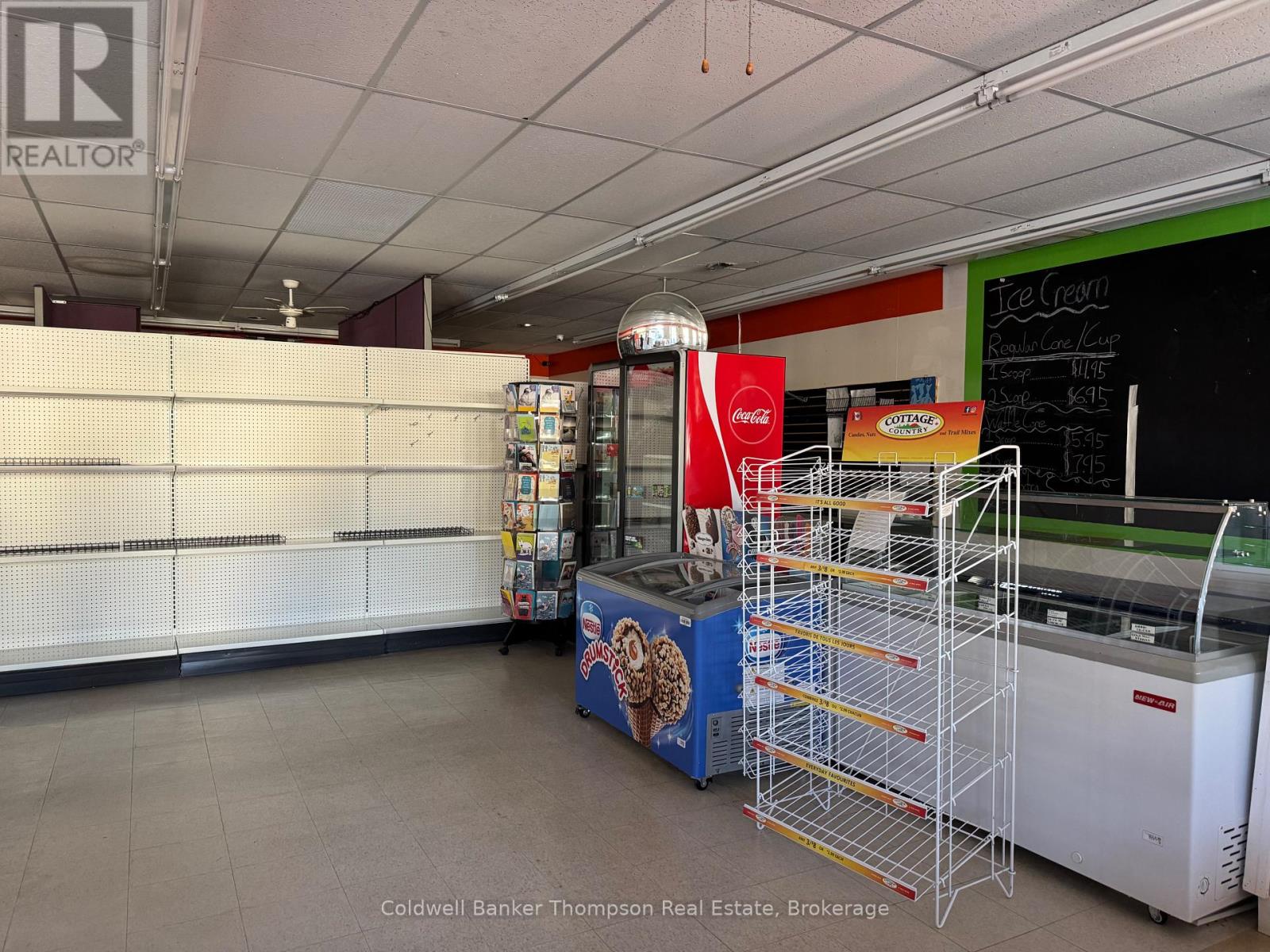 21 Main Street, Sundridge, Ontario  P0A 1Z0 - Photo 5 - X12485861