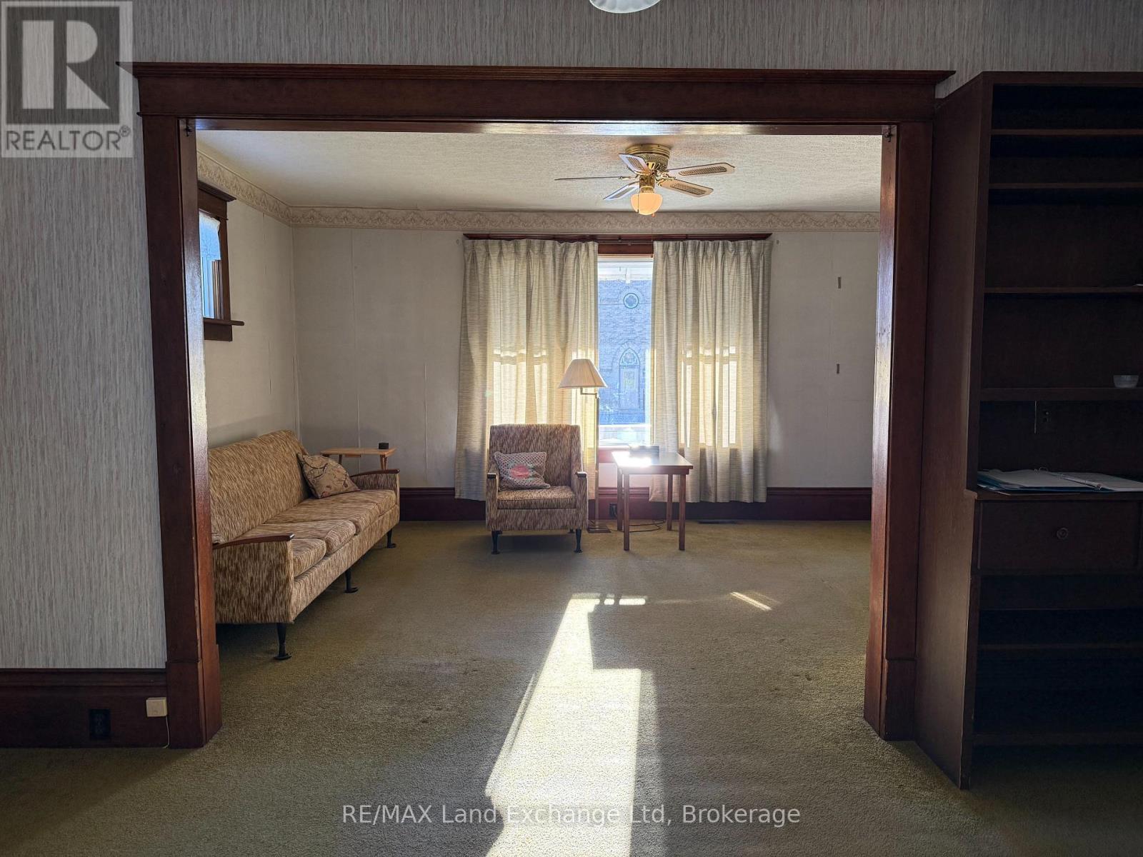 351 Queen Street, North Huron, Ontario  N0M 1H0 - Photo 12 - X12485865