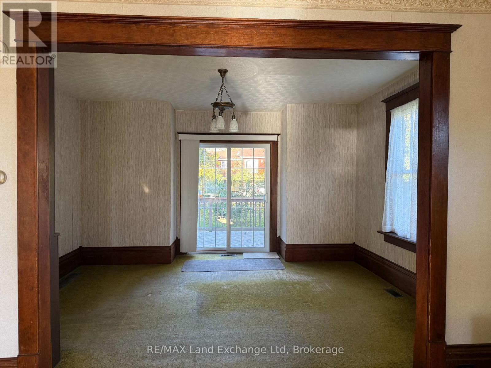 351 Queen Street, North Huron, Ontario  N0M 1H0 - Photo 13 - X12485865