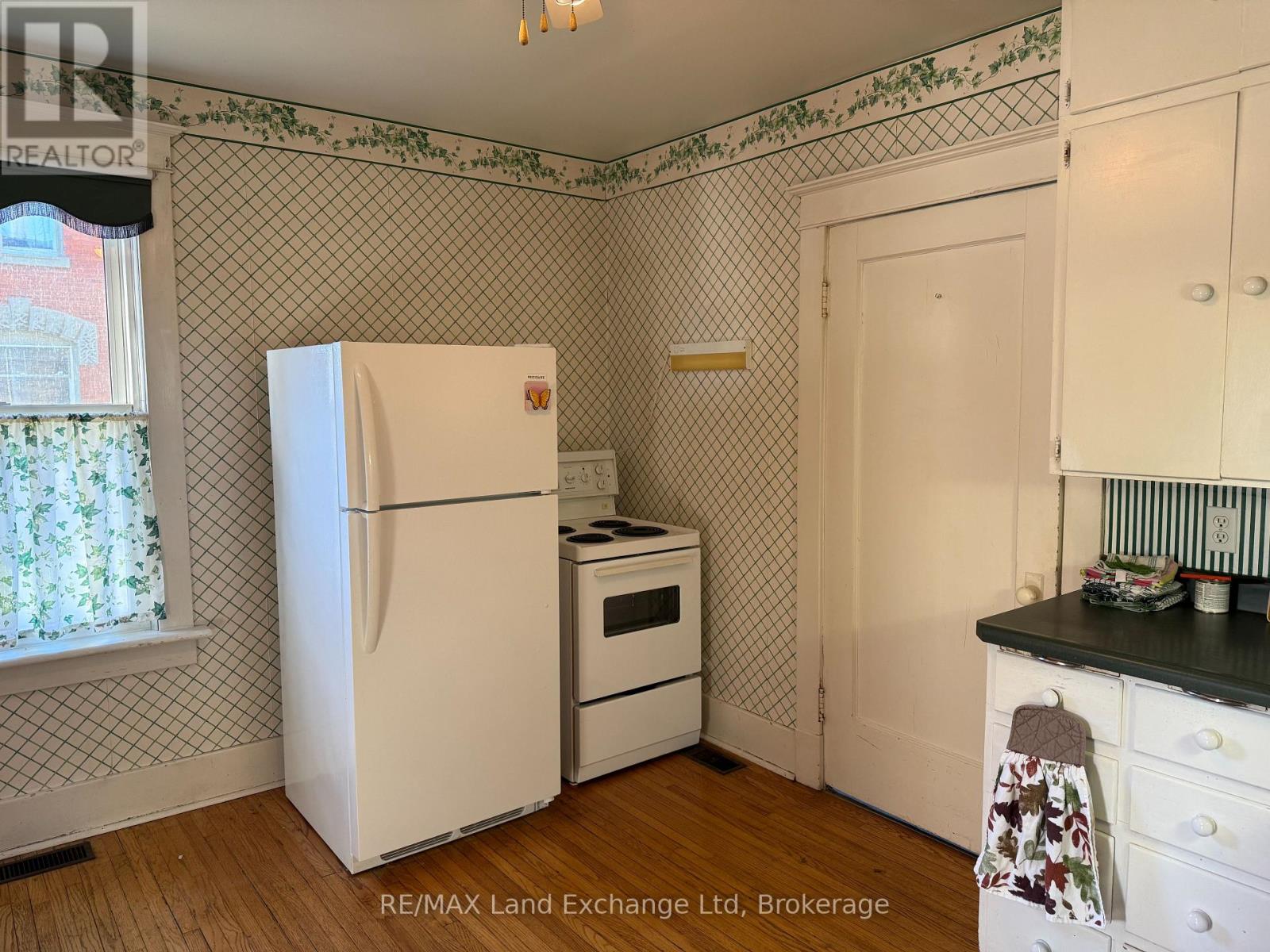 351 Queen Street, North Huron, Ontario  N0M 1H0 - Photo 17 - X12485865