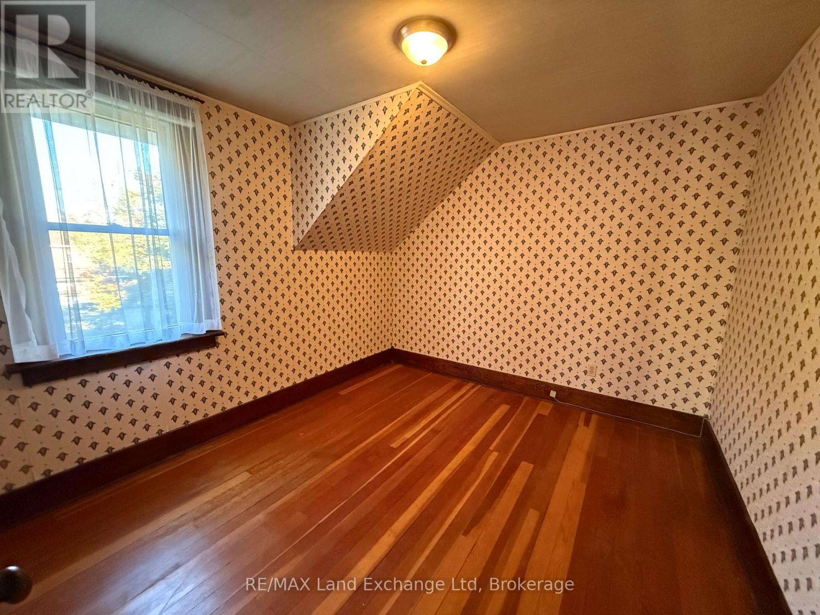 351 Queen Street, North Huron, Ontario  N0M 1H0 - Photo 21 - X12485865