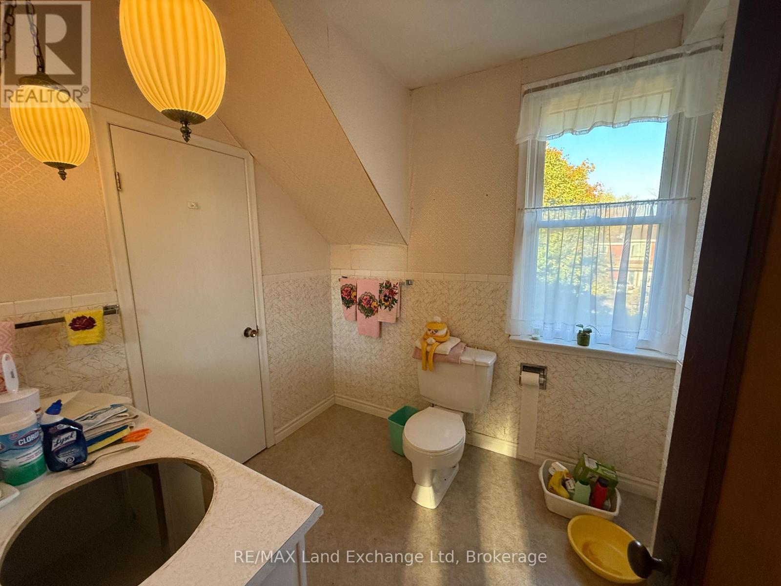 351 Queen Street, North Huron, Ontario  N0M 1H0 - Photo 26 - X12485865