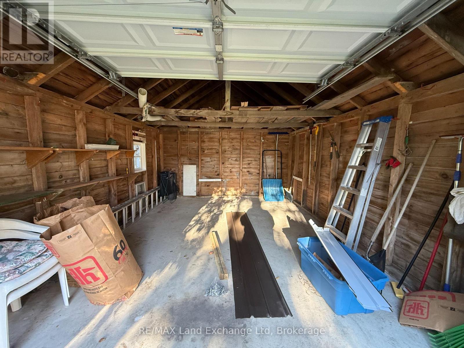 351 Queen Street, North Huron, Ontario  N0M 1H0 - Photo 35 - X12485865