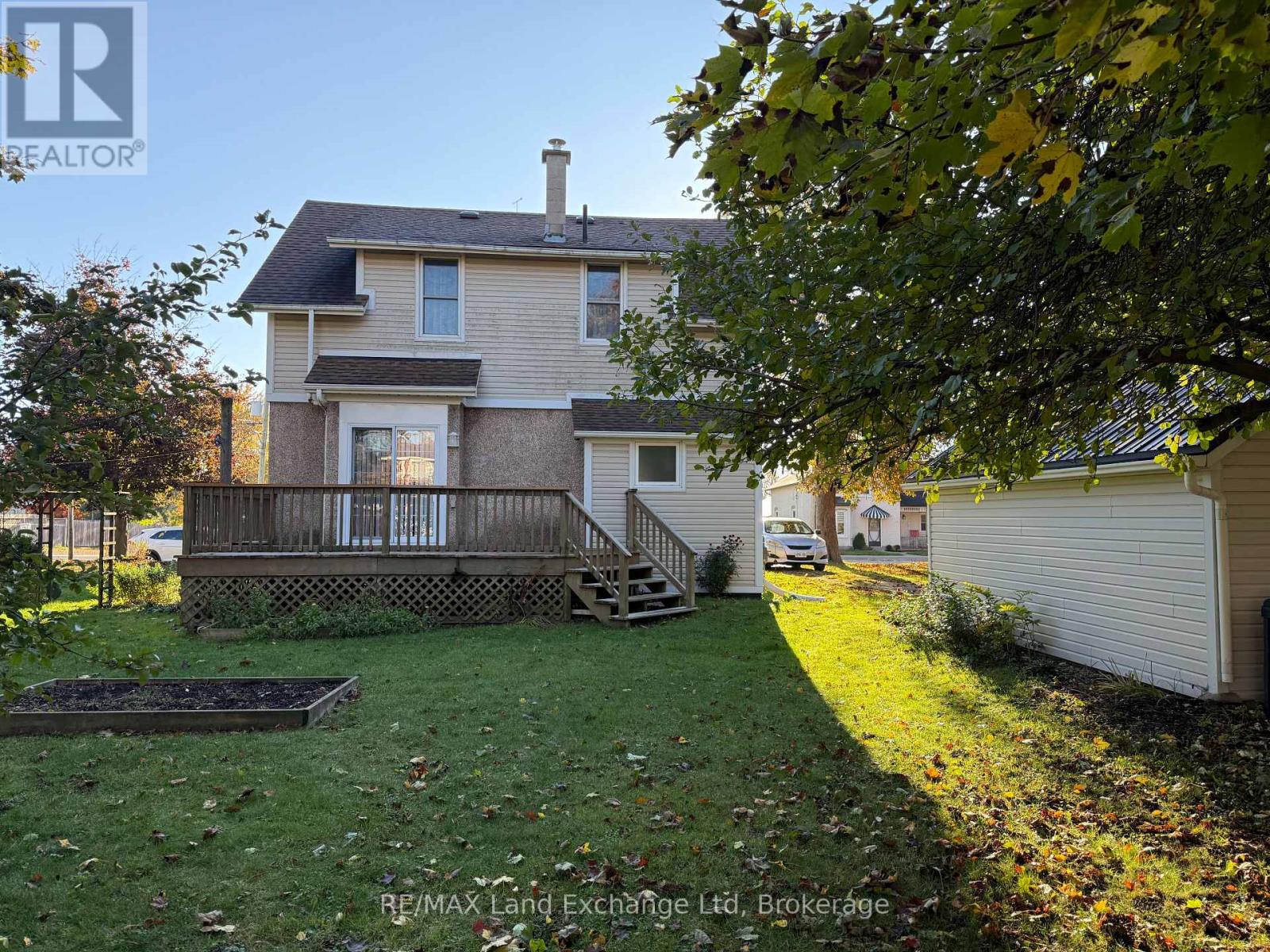 351 Queen Street, North Huron, Ontario  N0M 1H0 - Photo 38 - X12485865