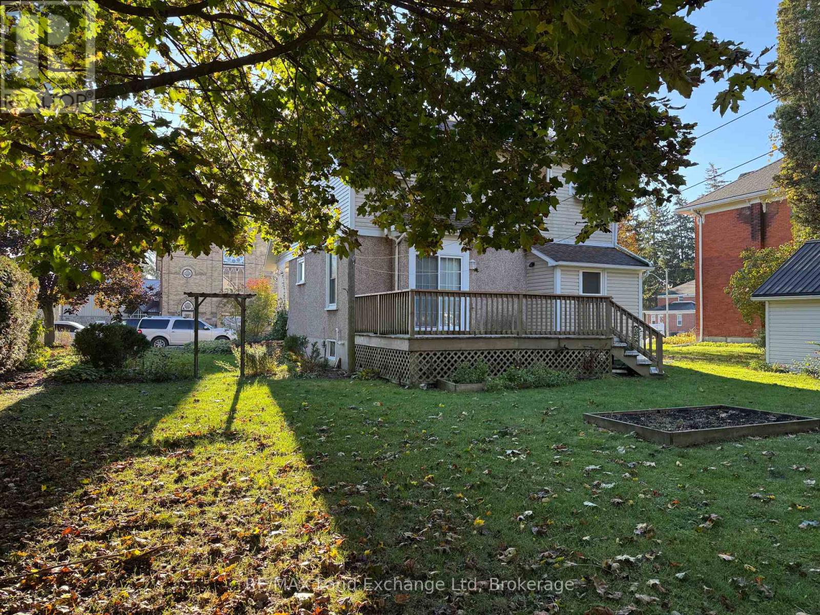 351 Queen Street, North Huron, Ontario  N0M 1H0 - Photo 39 - X12485865