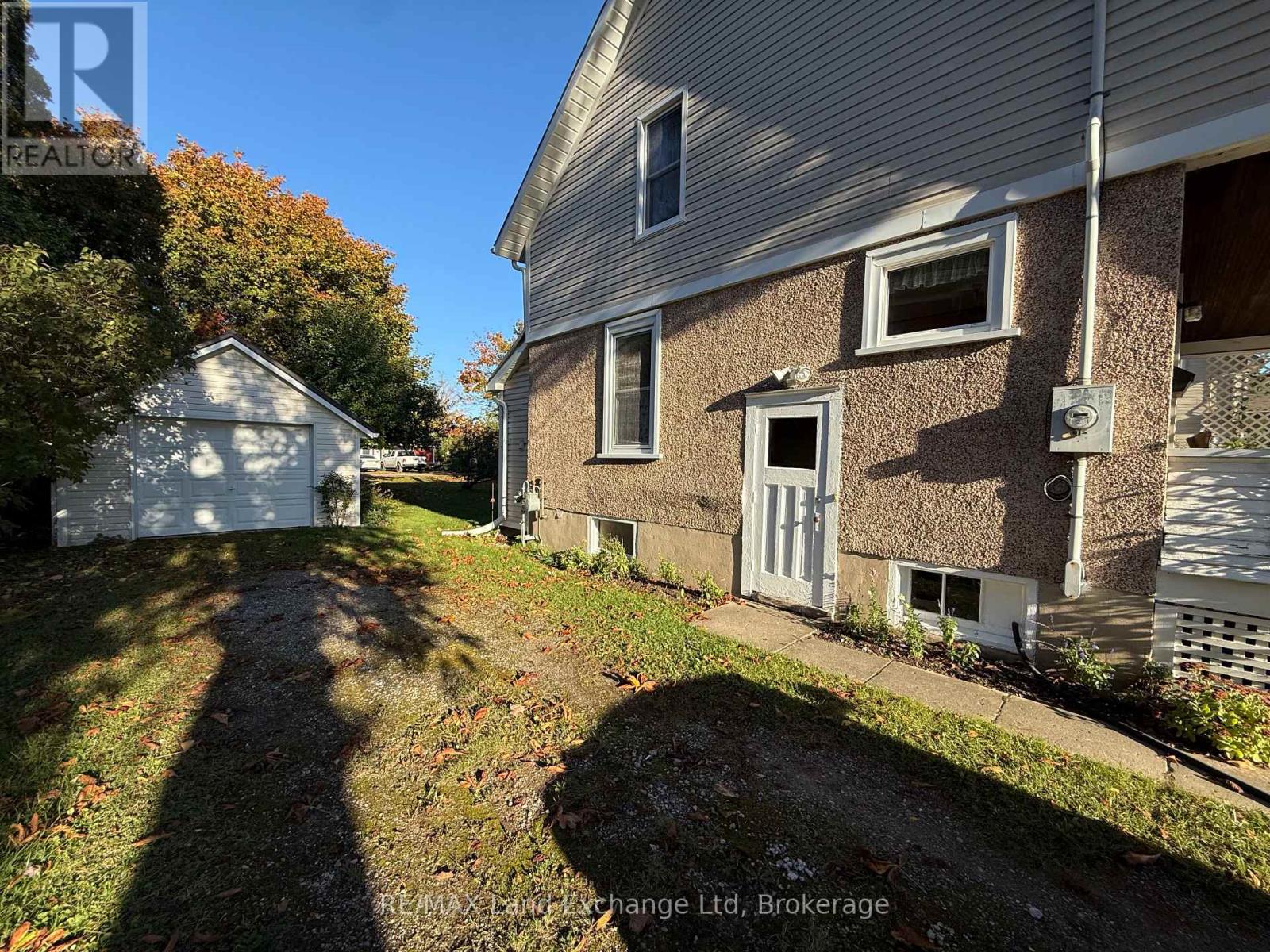 351 Queen Street, North Huron, Ontario  N0M 1H0 - Photo 4 - X12485865