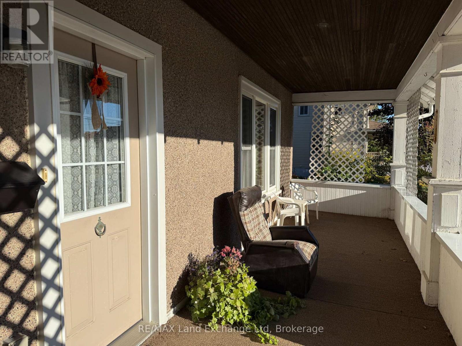 351 Queen Street, North Huron, Ontario  N0M 1H0 - Photo 5 - X12485865