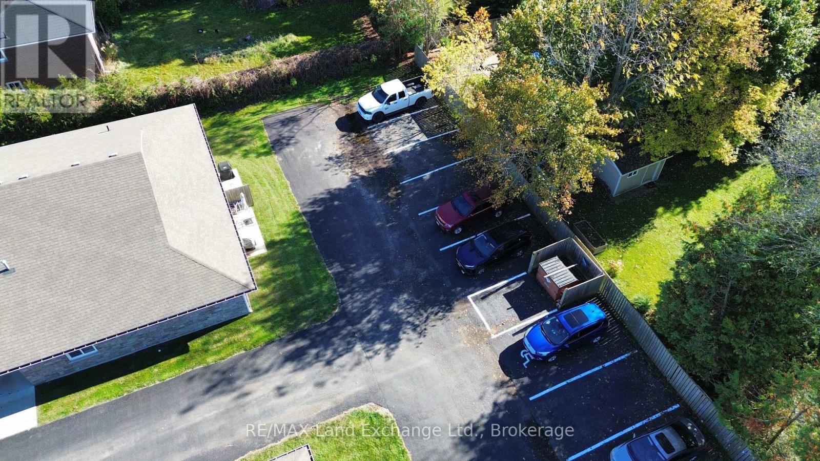 20 Stanley Street, Kincardine, Ontario  N0G 2T0 - Photo 9 - X12485908