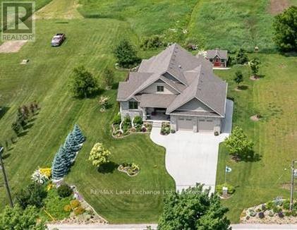 934 Old Durham Road, Brockton, Ontario  N0G 2V0 - Photo 2 - X12485920