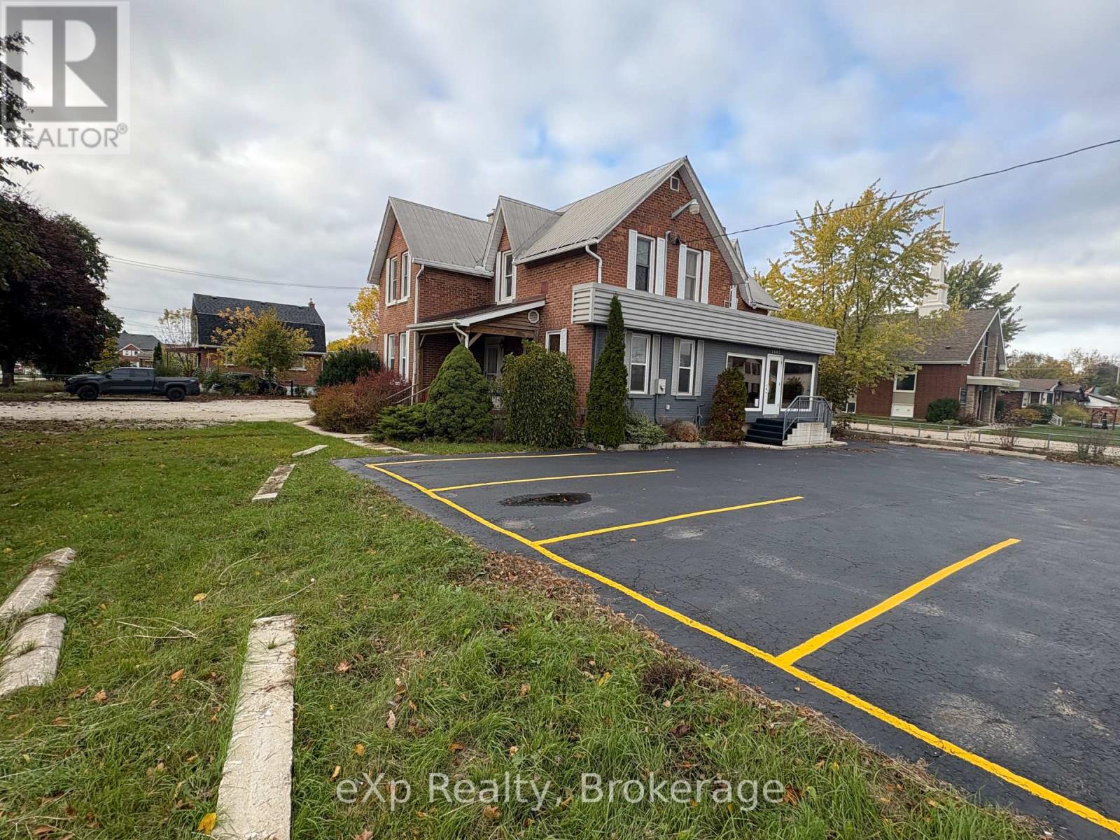 1602 9th Avenue E, Owen Sound, Ontario  N4K 6S2 - Photo 12 - X12485921