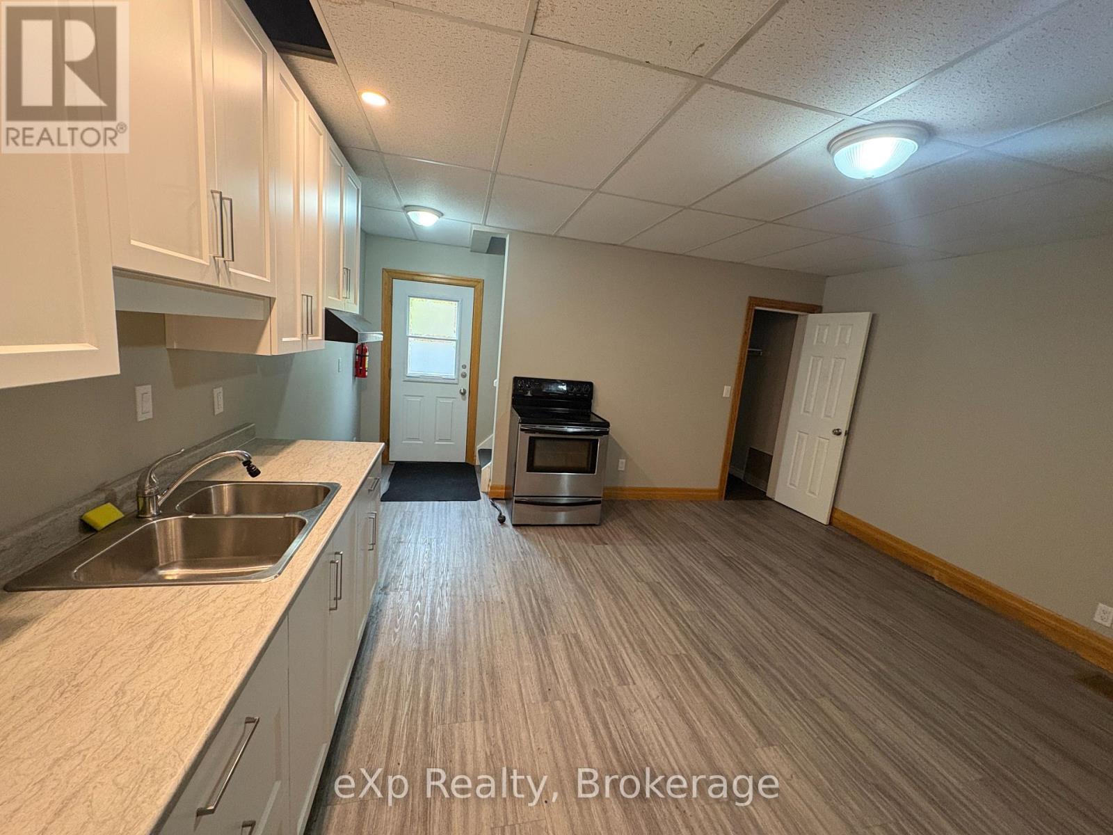 1602 9th Avenue E, Owen Sound, Ontario  N4K 6S2 - Photo 18 - X12485921