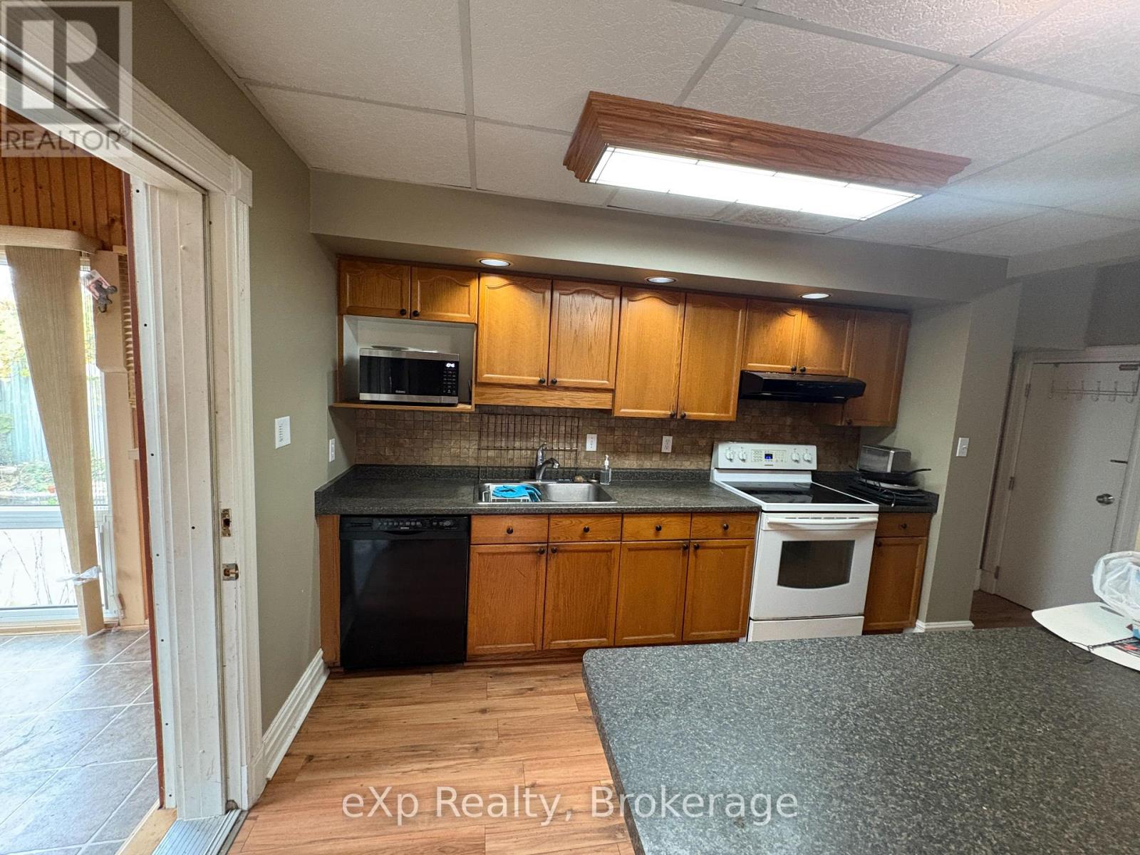 1602 9th Avenue E, Owen Sound, Ontario  N4K 6S2 - Photo 33 - X12485921