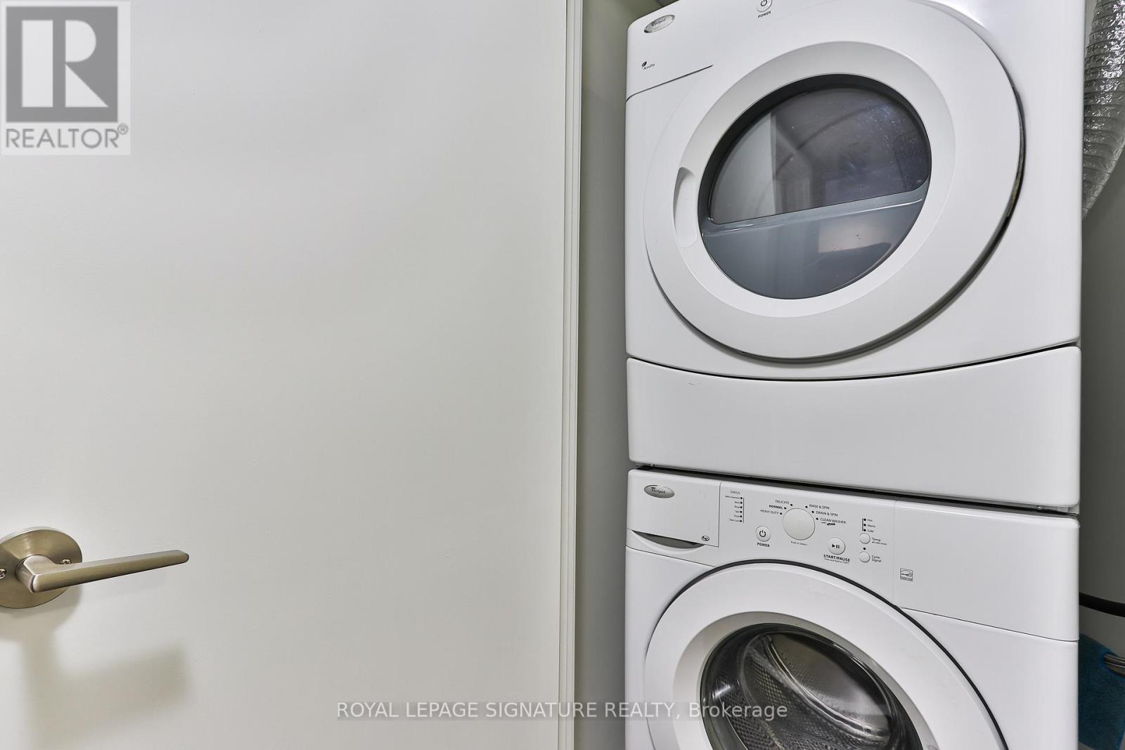 812 - 295 Adelaide Street W, Toronto, Ontario  M5V 1P7 - Photo 18 - C12485835