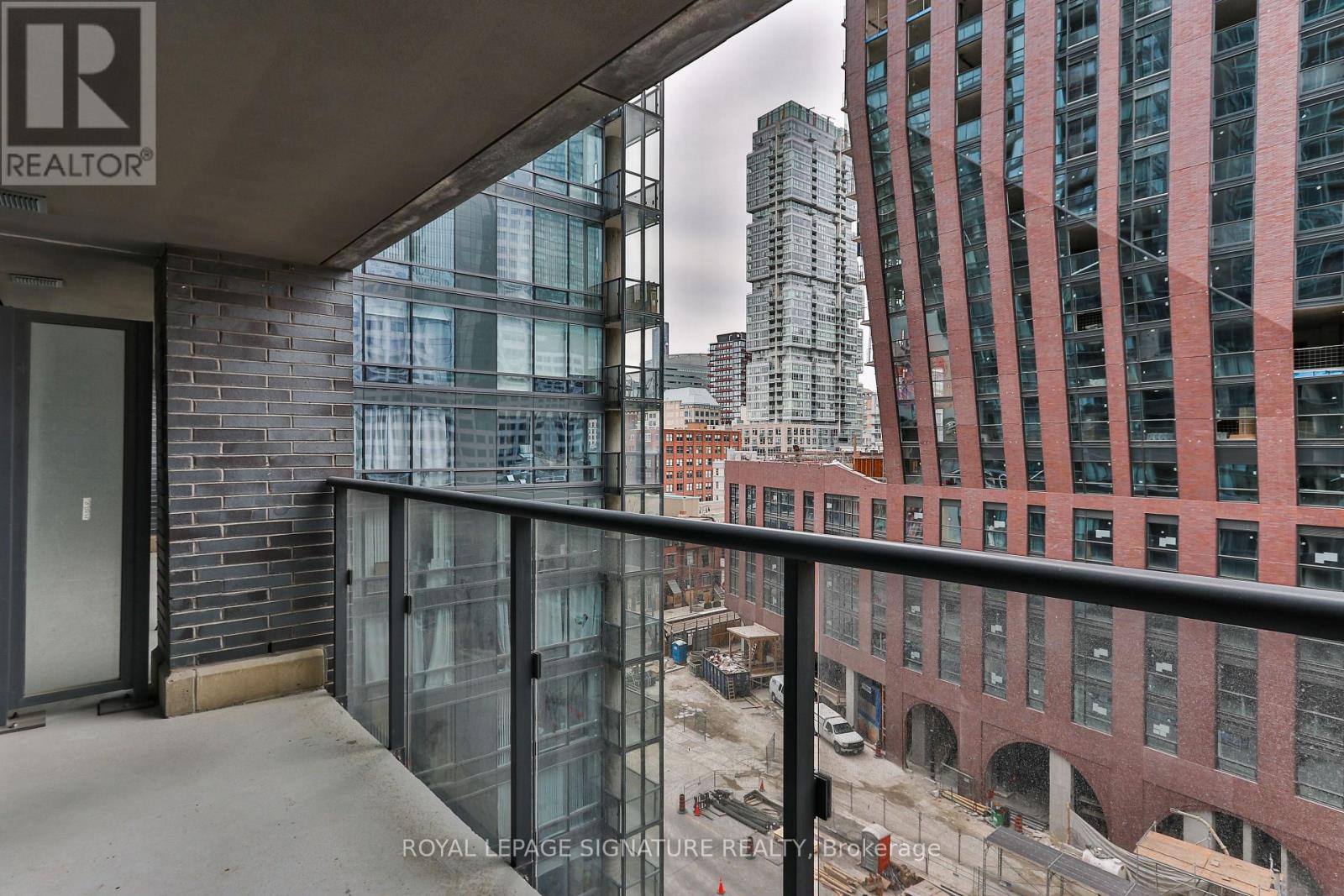 812 - 295 Adelaide Street W, Toronto, Ontario  M5V 1P7 - Photo 19 - C12485835